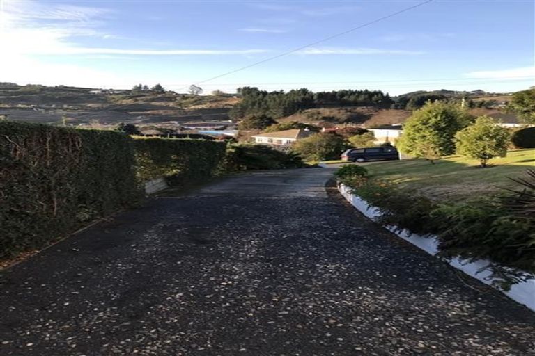 Photo of property in 17 Scotland Terrace, Green Island, Dunedin, 9018