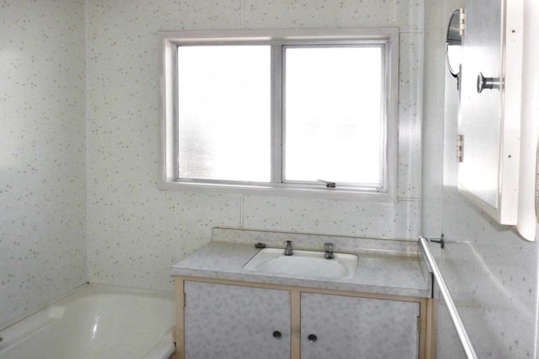 Photo of property in 2/4b Maitland Avenue, Stoke, Nelson, 7011