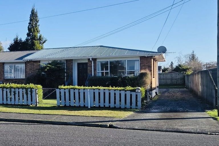 Photo of property in 30b Bidois Road, Fairy Springs, Rotorua, 3015