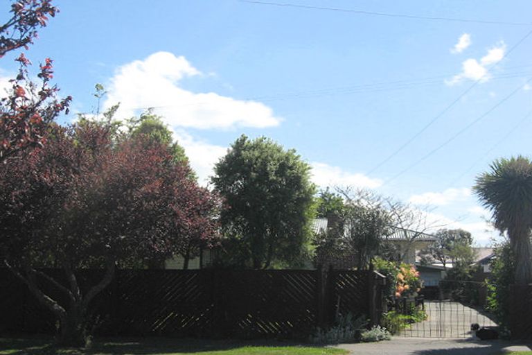 Photo of property in 43 Cotswold Avenue, Bishopdale, Christchurch, 8053