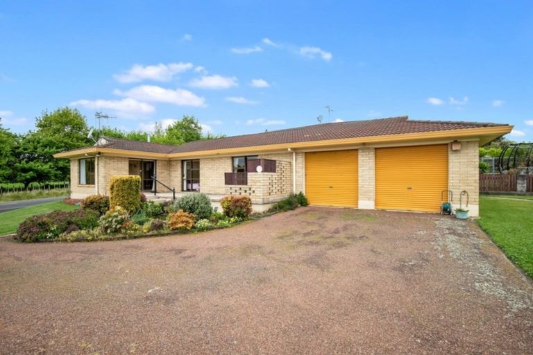 Photo of property in 37 Seales Road, Morrinsville, 3300