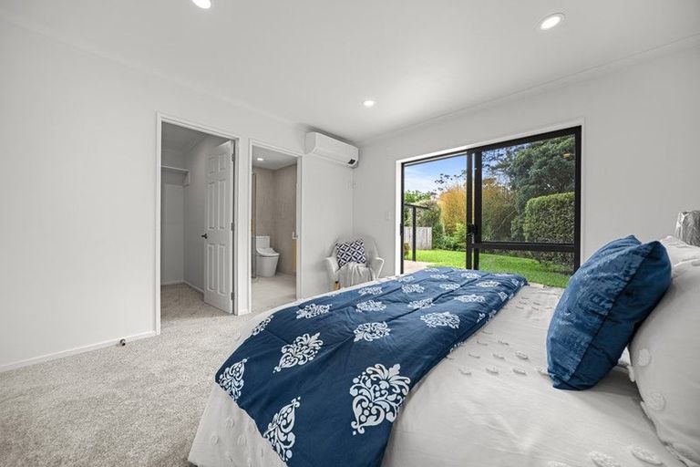 Photo of property in 3 Samuel Cross Place, Greenhithe, Auckland, 0632