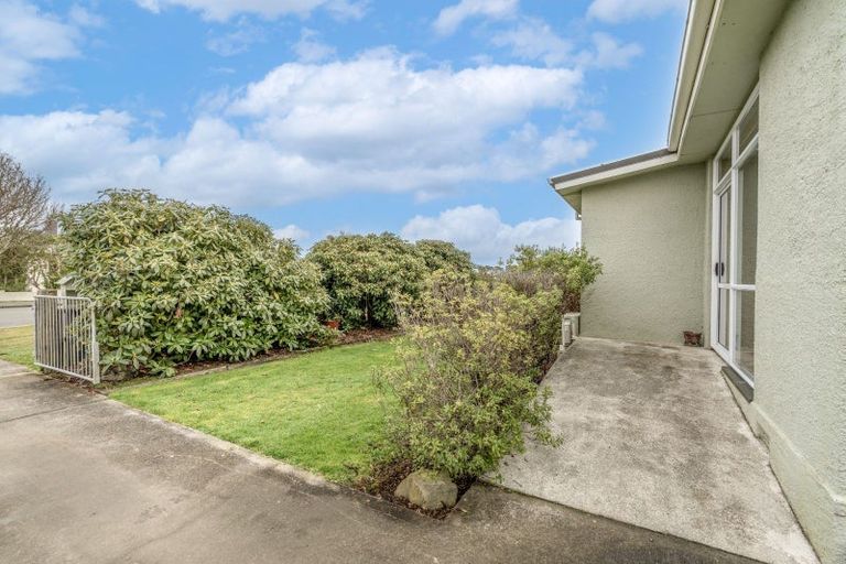 Photo of property in 28 Church Street, Winton, 9720