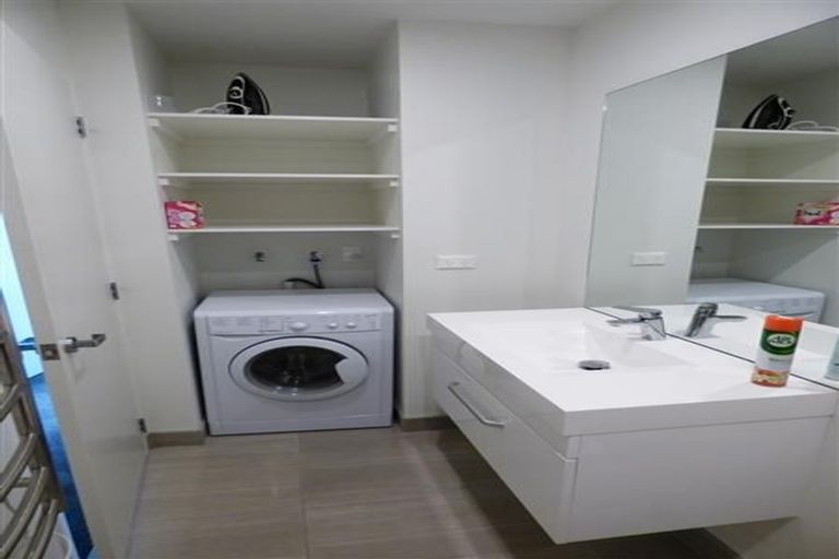 Photo of property in 1303/18 Saint Martins Lane, Grafton, Auckland, 1010