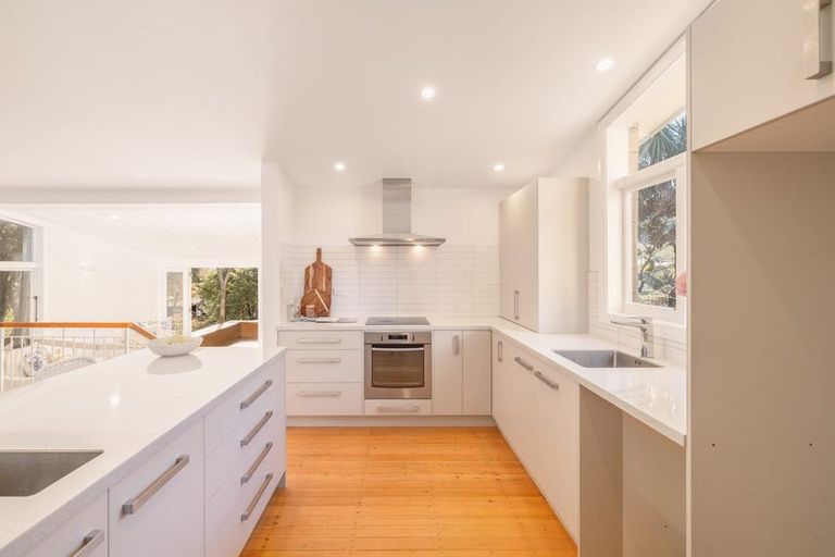 Photo of property in 79a Port Hills Road, Heathcote Valley, Christchurch, 8022