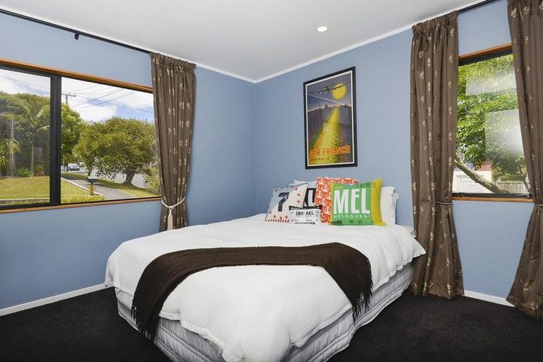 Photo of property in 2c Cradock Street, Avondale, Auckland, 1026