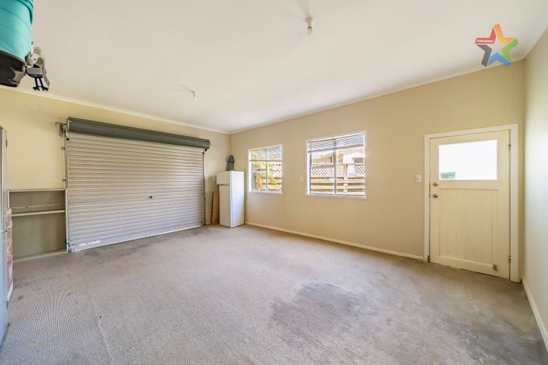 Photo of property in 294a Stokes Valley Road, Stokes Valley, Lower Hutt, 5019