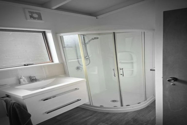 Photo of property in 17 Handley Place, Onerahi, Whangarei, 0110