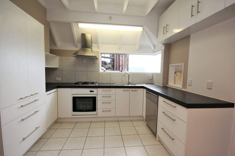 Photo of property in 143 Mount Pleasant Road, Mount Pleasant, Christchurch, 8081