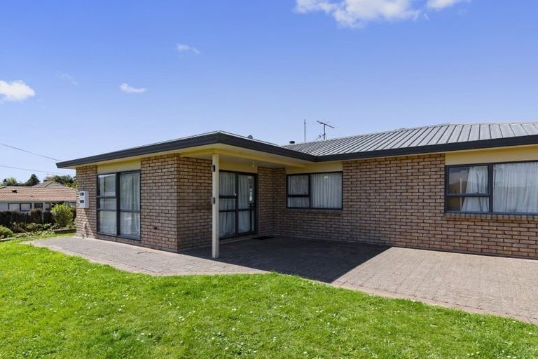 Photo of property in 18 Puriri Crescent, Hillcrest, Rotorua, 3015