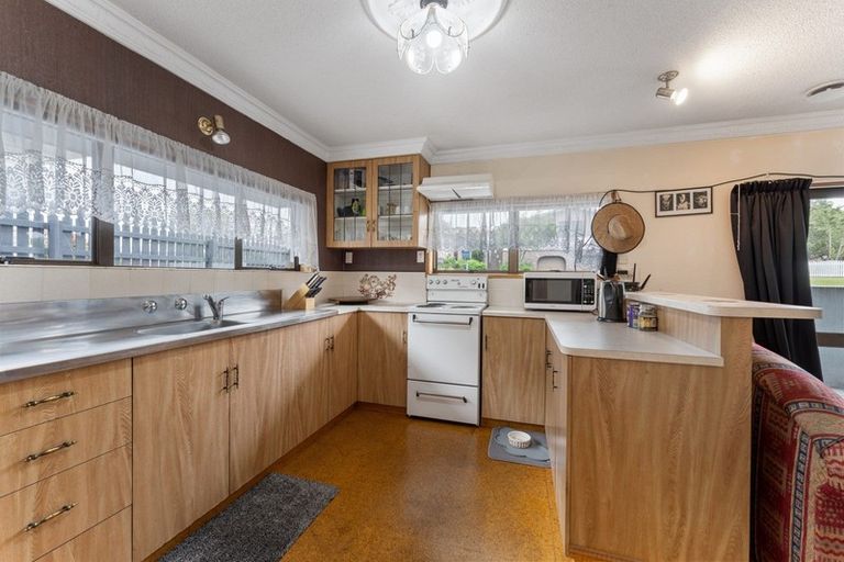 Photo of property in 2 Cassandra Street, Stratford, 4332