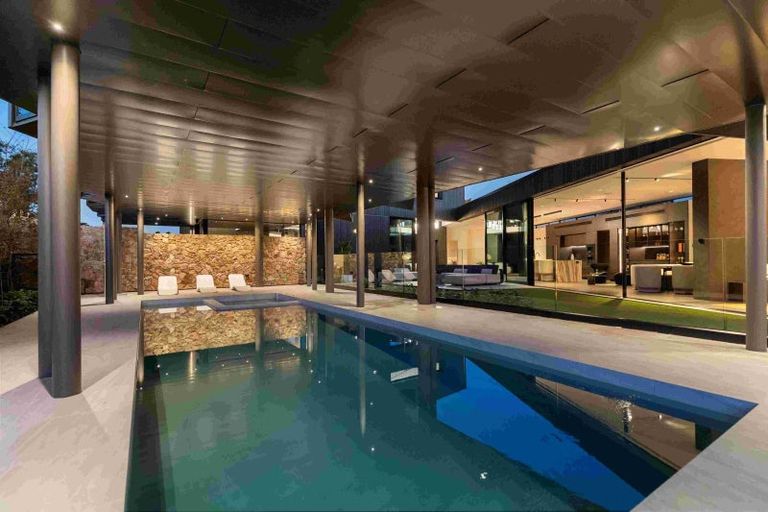 Photo of property in 32 Tuhaere Street, Orakei, Auckland, 1071