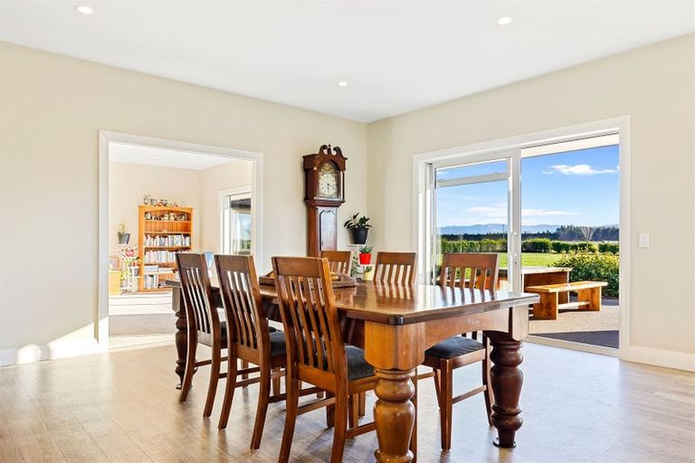 Photo of property in 178 School Road, West Eyreton, Rangiora, 7475