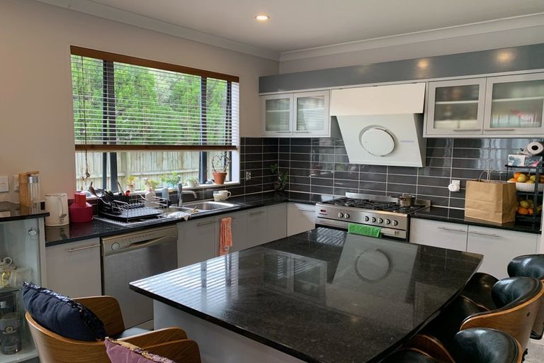 Photo of property in 50 Amberwood Drive, Northpark, Auckland, 2013