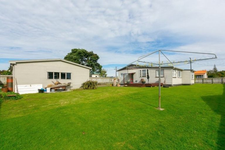 Photo of property in 30 Blake Street, Waitara, 4320