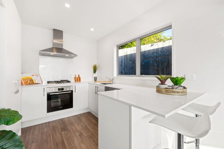 Photo of property in 40 Leo Street, Glen Eden, Auckland, 0602