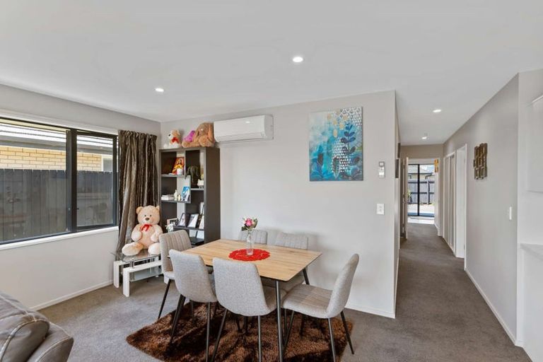 Photo of property in 5 Koreke Lane, Halswell, Christchurch, 8025