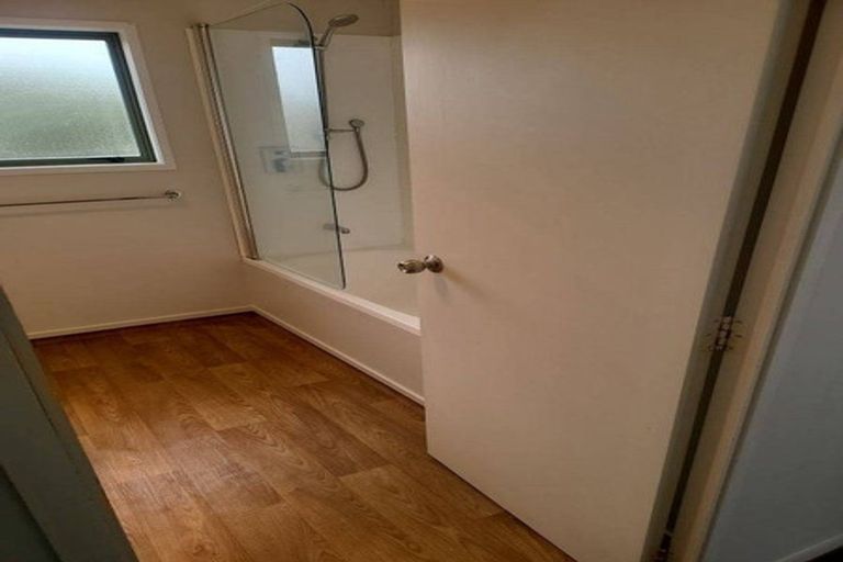 Photo of property in 60a Henwood Road, Mangere East, Auckland, 2024