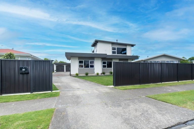 Photo of property in 30 Durham Avenue, Tamatea, Napier, 4112
