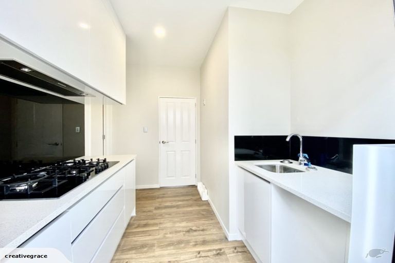Photo of property in 15 Hikuawa Road, Flat Bush, Auckland, 2019