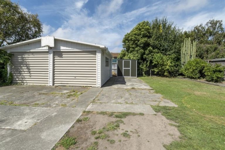 Photo of property in 16 Kerrs Road, Linwood, Christchurch, 8062
