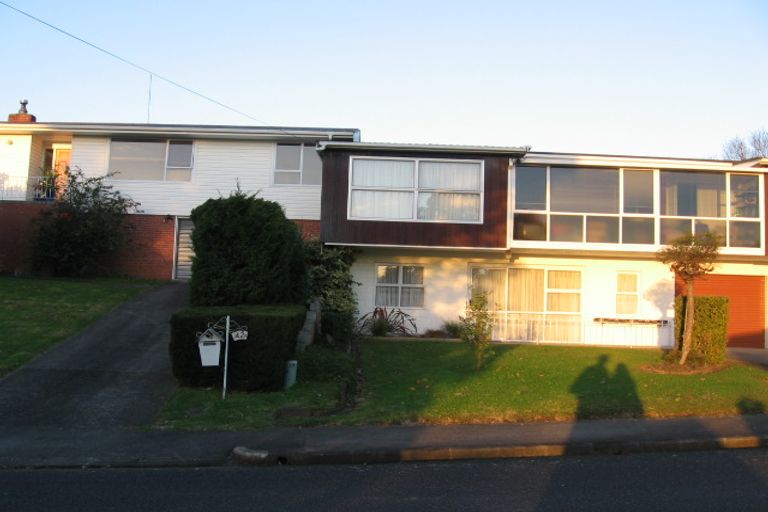 Photo of property in 2/42 O'halloran Road, Howick, Auckland, 2014