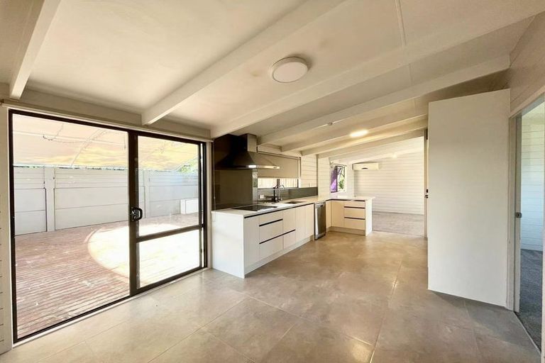 Photo of property in 17 Hoylake Place, Wattle Downs, Auckland, 2103