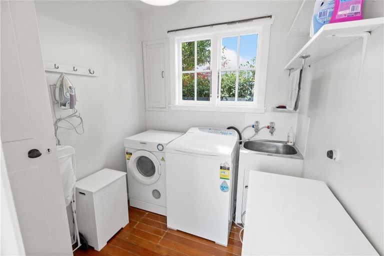 Photo of property in 1/82 Halton Street, Strowan, Christchurch, 8052