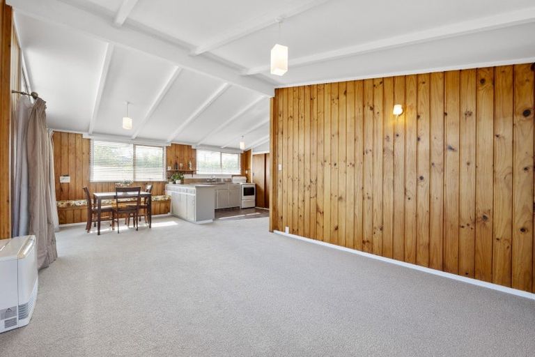 Photo of property in 14 Walsh Road, Westown, New Plymouth, 4310