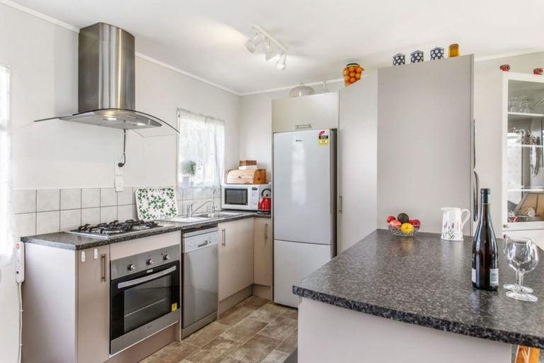 Photo of property in 1/6 Wayne Drive, Mangere, Auckland, 2022