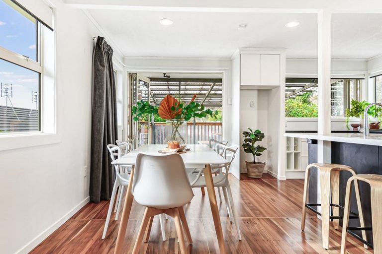 Photo of property in 84 Newcastle Road, Dinsdale, Hamilton, 3204