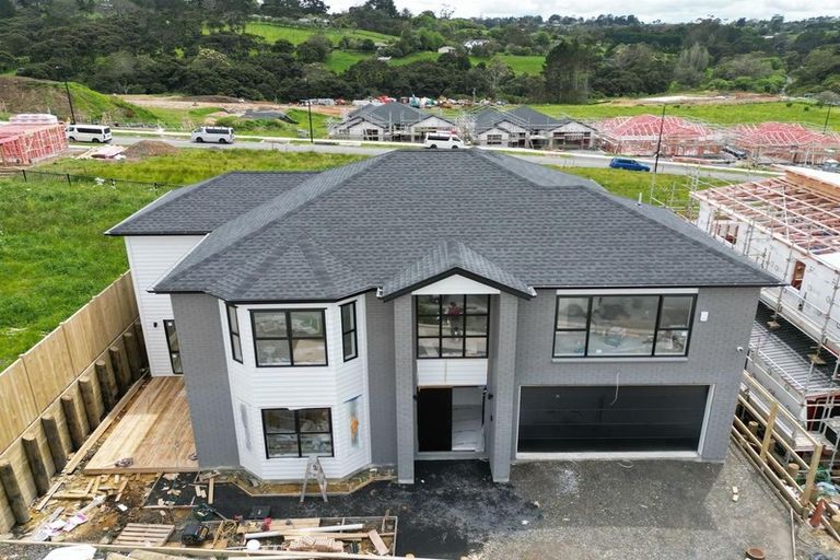 Photo of property in 16 Lumber Rise, Swanson, Auckland, 0614