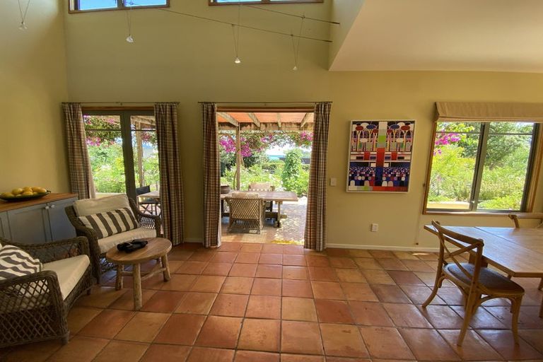 Photo of property in 44 Nyhane Drive, Ligar Bay, Takaka, 7183