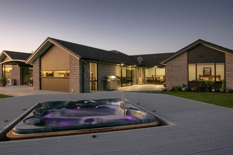 Photo of property in 46 Seachange Drive, Leamington, Cambridge, 3432