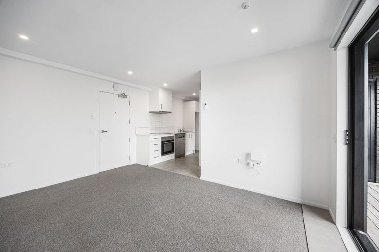 Photo of property in 108/28c Eileen Newey Place, Henderson, Auckland, 0612