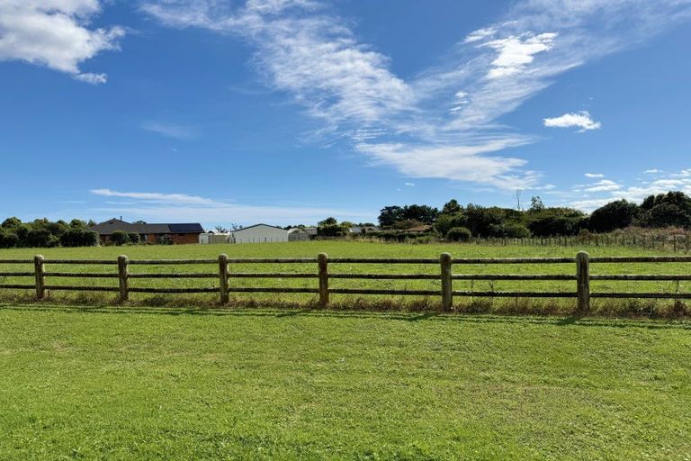Photo of property in 11 Milbel Way, Levin, 5571