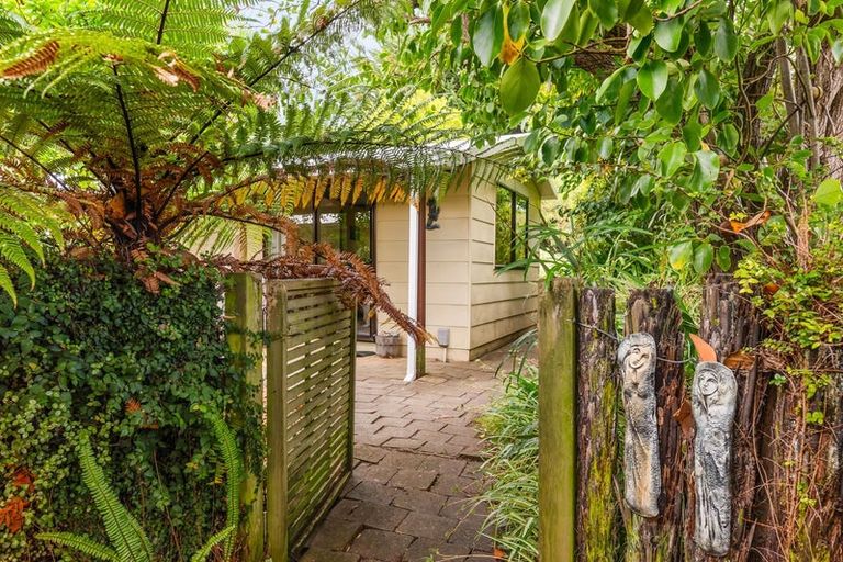 Photo of property in 23 Tui Road, Raumati Beach, Paraparaumu, 5032