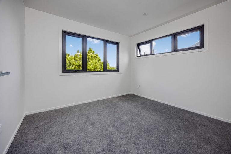 Photo of property in 10 Kaaramuramu Lane, Mangere Bridge, Auckland, 2022
