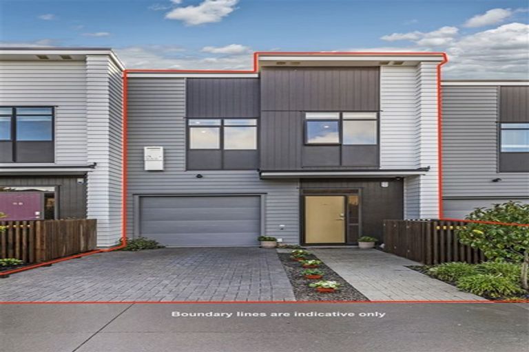 Photo of property in 13a Nellie Drive, Kumeu, 0810