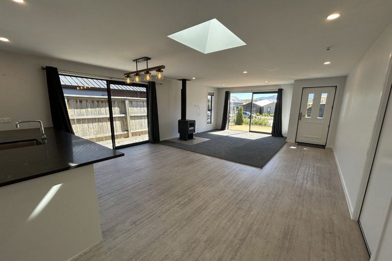 Photo of property in 51 Howden Drive, Jacks Point, 9371