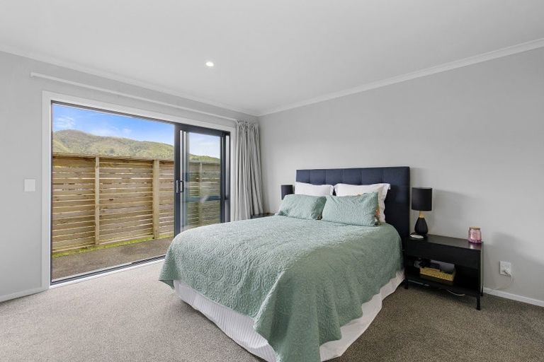 Photo of property in 6 Te Ara O Roimata, Wainuiomata, Lower Hutt, 5014