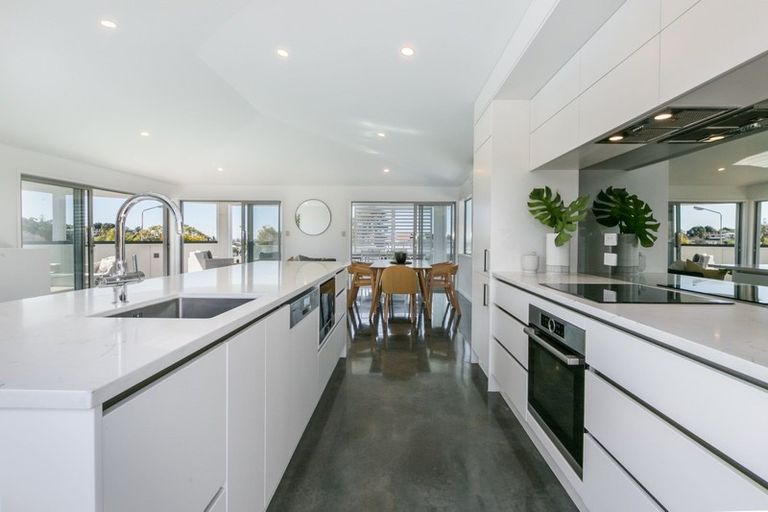 Photo of property in 7 Enfield Road, Hospital Hill, Napier, 4110