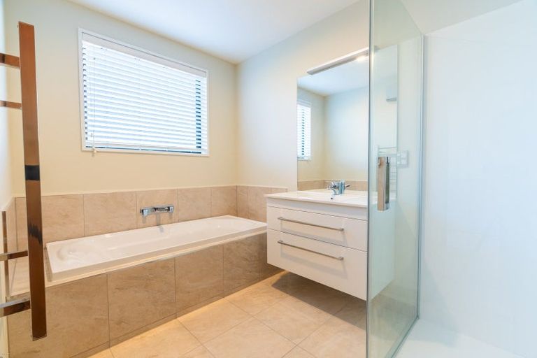 Photo of property in 178 Hawthornden Road, Avonhead, Christchurch, 8042