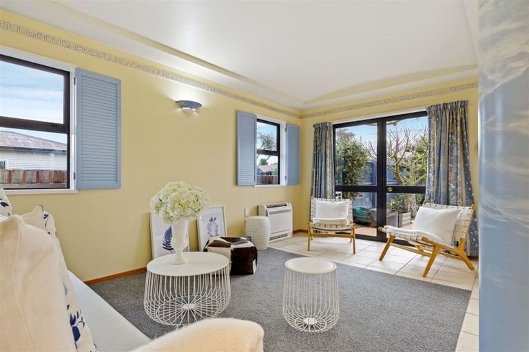 Photo of property in 1/30 Lees Road, Strowan, Christchurch, 8052