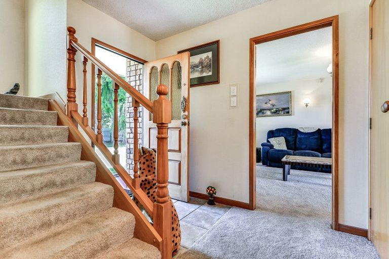 Photo of property in 12 Grassy Downs Place, St Andrews, Hamilton, 3200