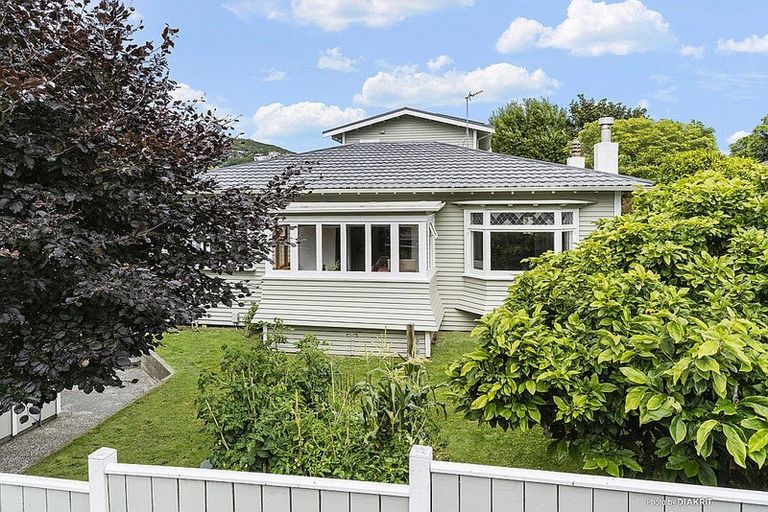 Photo of property in 28 Cooper Street, Karori, Wellington, 6012