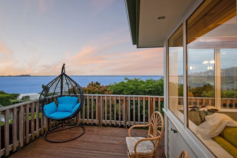 Photo of property in 31 Mount Pleasant Road, Mount Pleasant, Christchurch, 8081