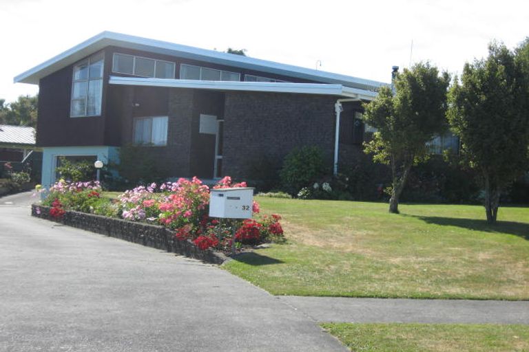 Photo of property in 32 Shelton Place, Feilding, 4702