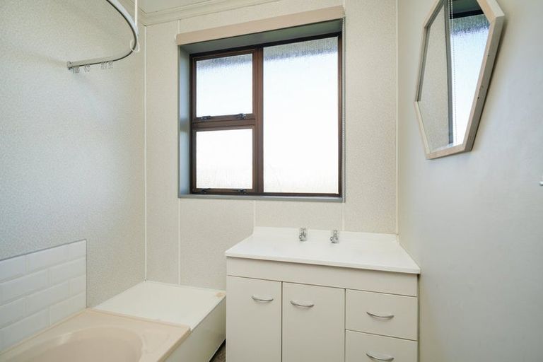 Photo of property in 3 Harvey Street, Grasmere, Invercargill, 9810