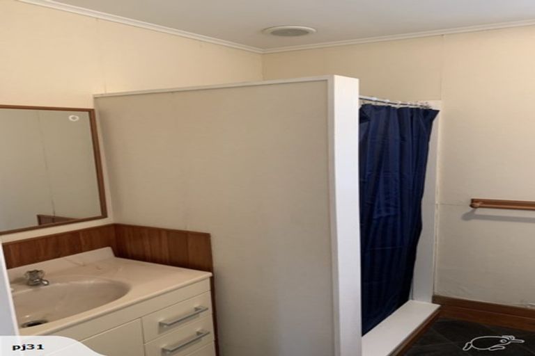 Photo of property in 27 Winton Street, Paraparaumu Beach, Paraparaumu, 5032